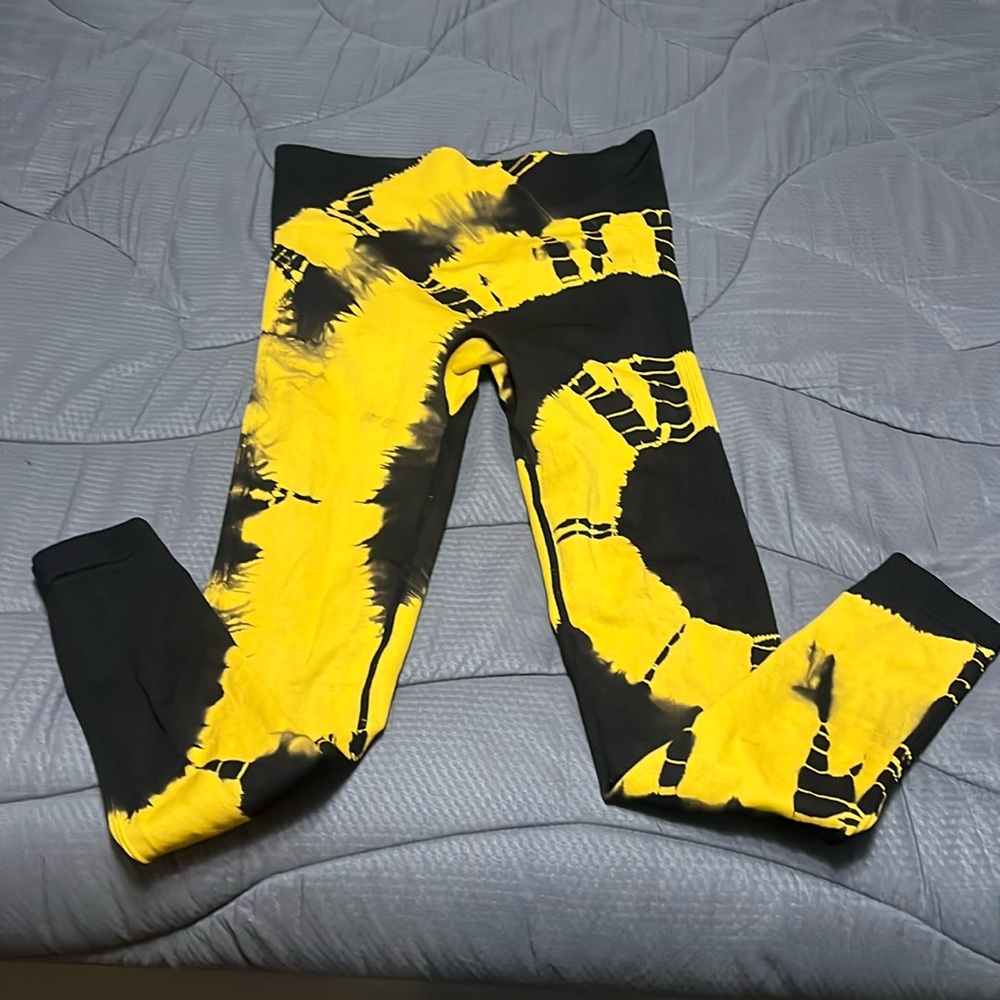 New Scrunch butt workout leggings